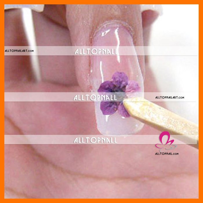 How to use nail art dry flowers alltopnailart.com.jpg