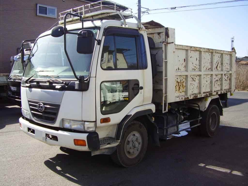Used nissan dump truck #10