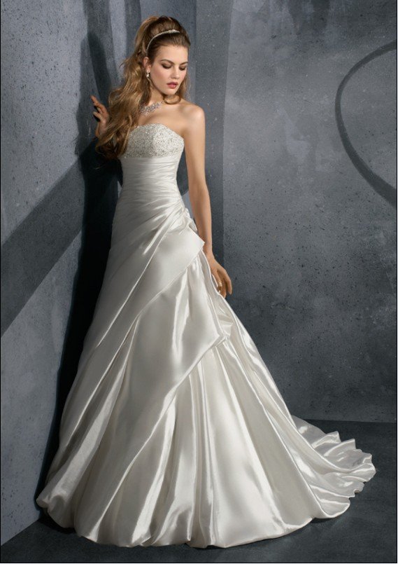 Usually for wedding dress the color is White or Ivory pls tell us the Usually for wedding dress the color is White or Ivory pls tell us the