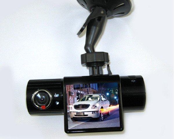 Carcam HD Q7 Car DVR 5 mega CMOS with Audio Broadcast & anti-shake 140 degree 2.0inch LCD  Enhanced Night Vision 10.jpg