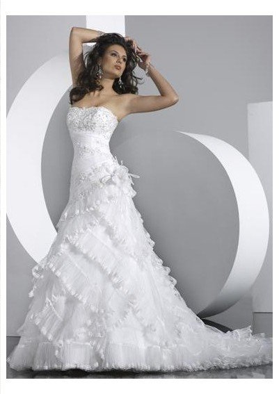 strapless with cross layered a line skirt and chapel train wedding dress