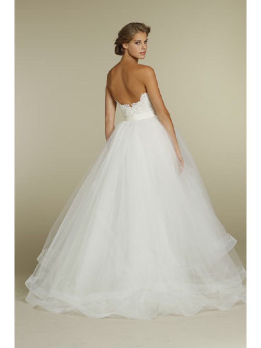 2 be discontinued wedding dresses
