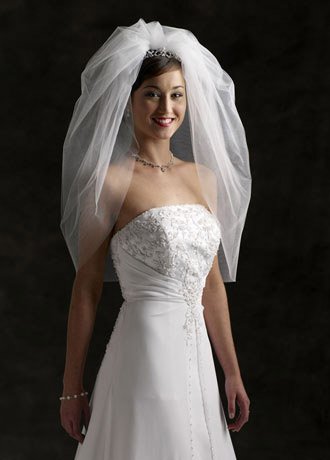 The veil can only be sold with wedding dresses together