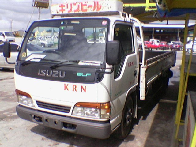 isuzu elf feature