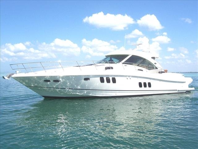 Luxury SeaRay Motor Yachts