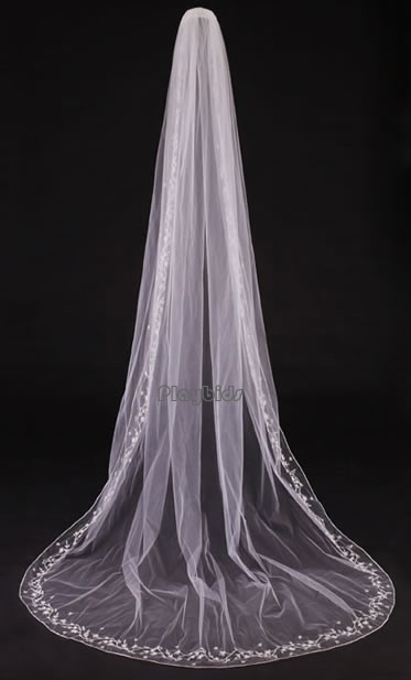 cheap wedding veil Adding Something to Invitations