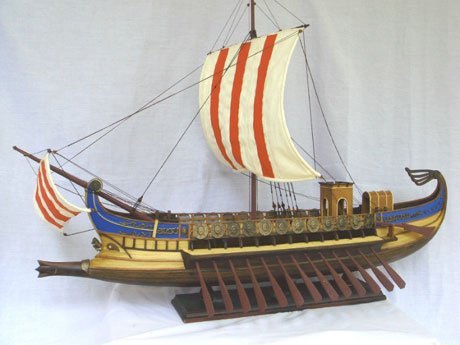 Roman_War_Ship_Handicraft.jpg