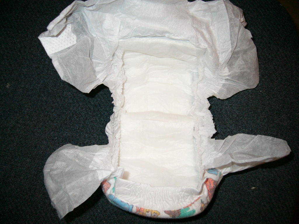 http://img.alibaba.com/photo/10846936/Disposable_Baby_Diapers_And_Adult_Geriatric_Briefs.jpg