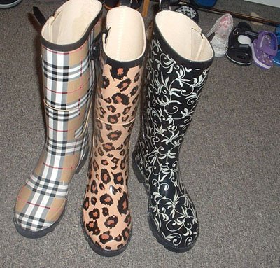 http://img.alibaba.com/photo/11171905/Fashion_Rain_Boots.jpg