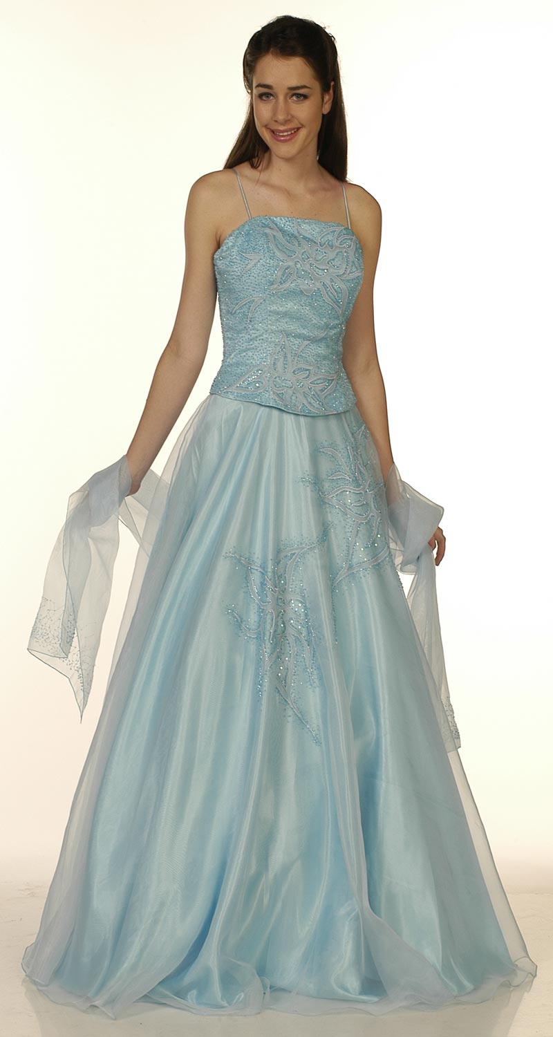 Elegant Blue Wedding Gown Fashion