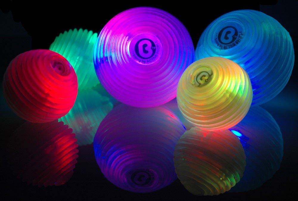 http://img.alibaba.com/photo/11392257/Magic_Light_Balls.jpg