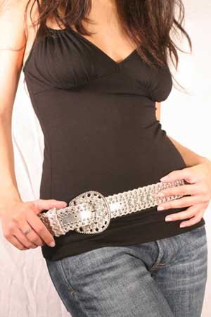 http://img.alibaba.com/photo/11442945/Women_s_Fashion_Belts_Rhine_Stone_Belts_And_Chain_Belts.jpg
