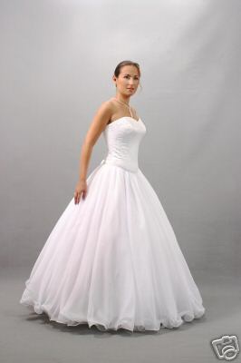 White Wedding Dress on Beautifull White Wedding Dress