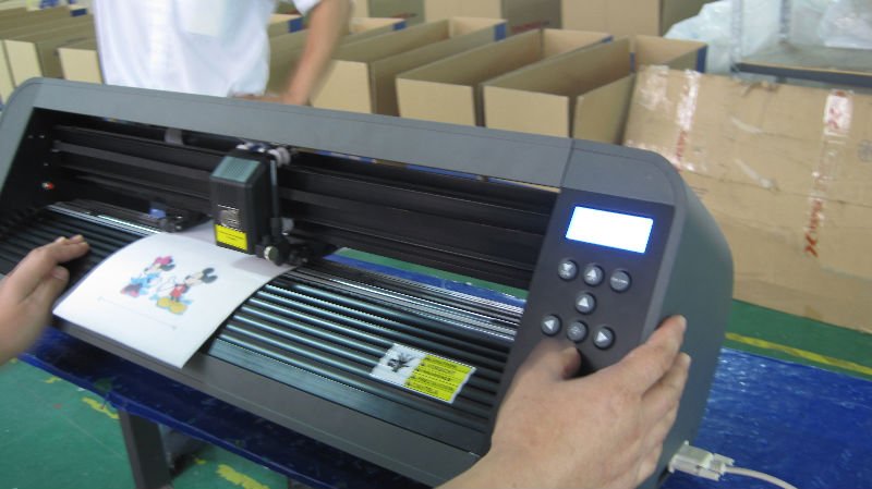 Vinyl Lettering Machine