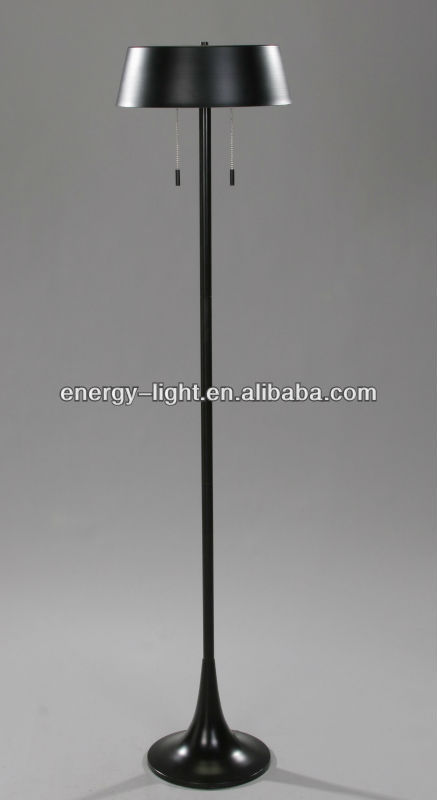 Black Iron Floor Lamps on L  Mparas De Piso Negras Del Hierro Labrado   Spanish Alibaba Com