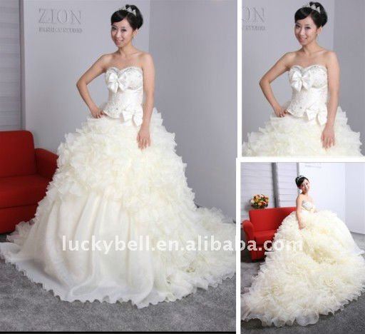 2012_Princess_Hot_sale_Ball_Gown_Ruffle_Wedding_dress.jpg