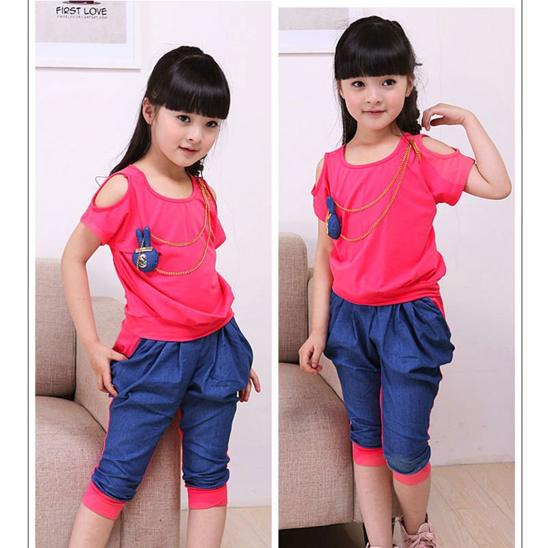 http://img.alibaba.com/photo/615389288/Korean_hot_denim_fashion_girls_sets_child_clothing_kid_clothes.jpg