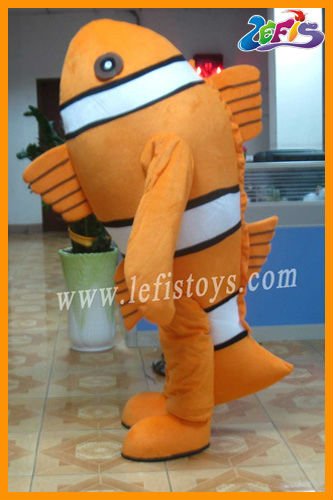 movie_character_orange_fish_nemo_costume.jpg