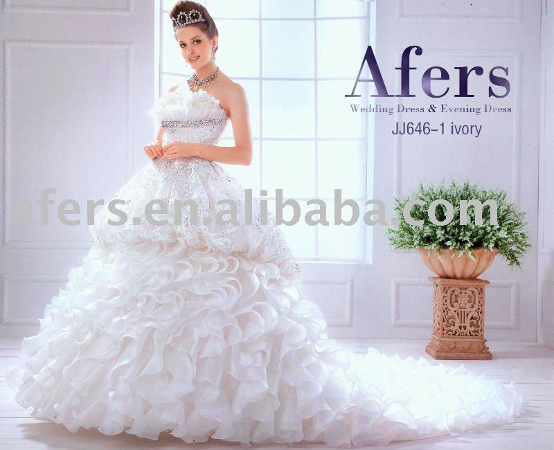 Afers newest Luxury trailing wedding gownbeautiful wedding dress NOJJ6461