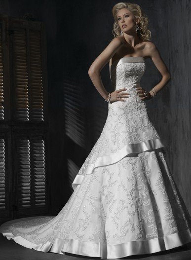 Hot Sale Elegant ALine Sleeveless Satin and Lace Wedding Dress Wedding Gown
