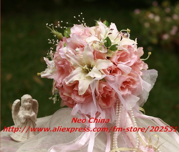 Wedding bouquets with silk flowers