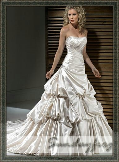 Pearl white wedding dress