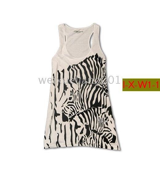 black and white zebra stripes. white,Chest zebra stripes