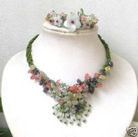 tejido a mano brazalete de jade collar de flores de set / Juegos (China (continental))