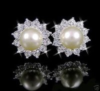 New white pearl Crystal earring(China (Mainland))
