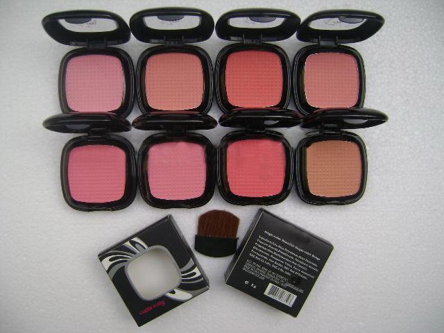 Hello Kitty Pics To Color. New Hello Kitty Blusher