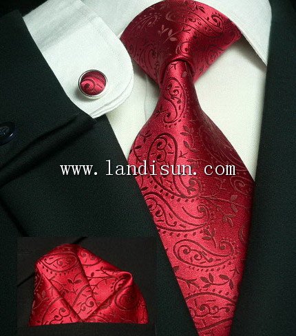 red paisley tie. 546 PAISLEY RED TIE