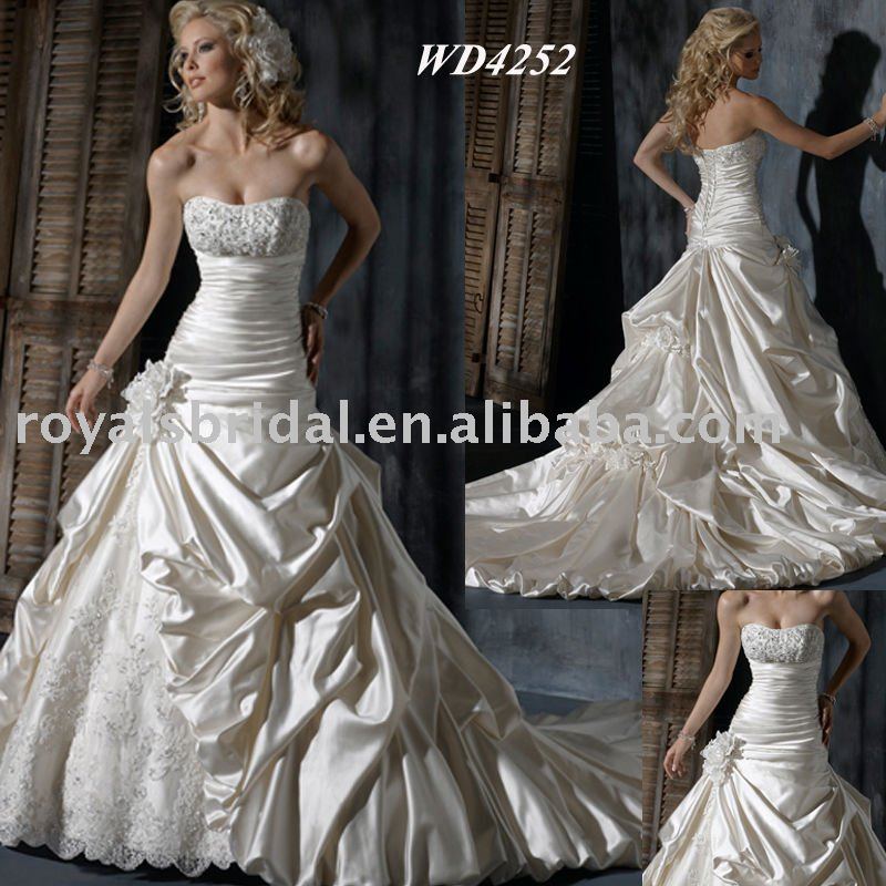 exquisite wedding dress
