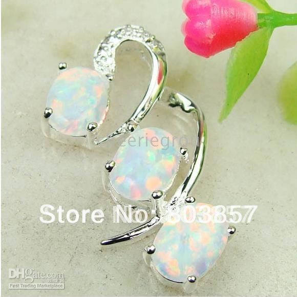 Opal Pendants on Tinivomi   Natural Opal Pendant