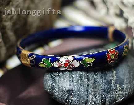 WHOLESALE BRACELETS | CHARM, BANGLE AND STRETCH BRACELETS AT WHOLESALE WHOLESALE BRACELETS | CHARM, BANGLE AND STRETCH BRACELETS AT WHOLESALE