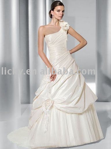 latest wedding dress designs. latest wedding dress designs.