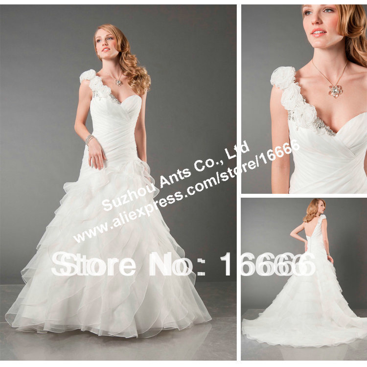 short wedding dress with sleeves. Buy Short sleeve wedding Gown,