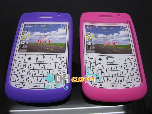 blackberry bold 9700 black and white. we have lackberry 8520,BB9630