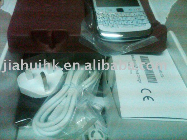 blackberry bold 9700 black and white. Blackberry+old+3g+white