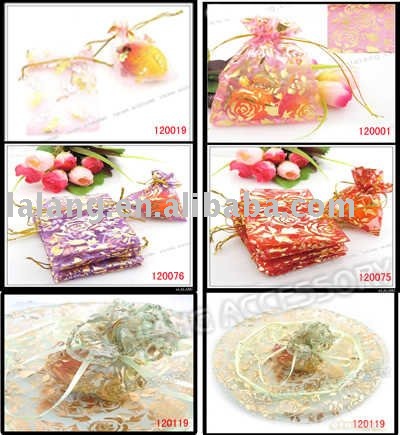 Discount Wedding Favor on Purple Flowers Wedding Gift Favor Organza Pouch Bags 90mm 120103