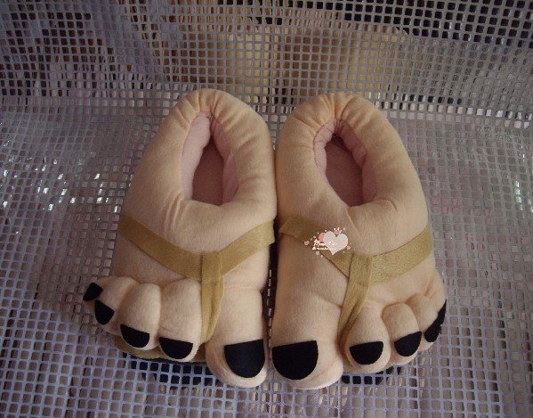 http://img.alibaba.com/wsphoto/v0/369372897/Wholesale-Creative-men-s-women-s-Slippers-big-foot-Modeling-Home-shoes-Funny-without-box.jpg