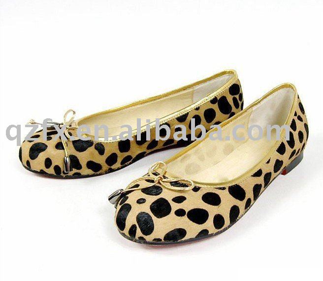 Women dress leather flat shoe