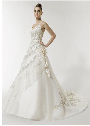 Free shipping !Spaghetti Wedding Dresses>Elegant sexy Wedding Gown,perfect 