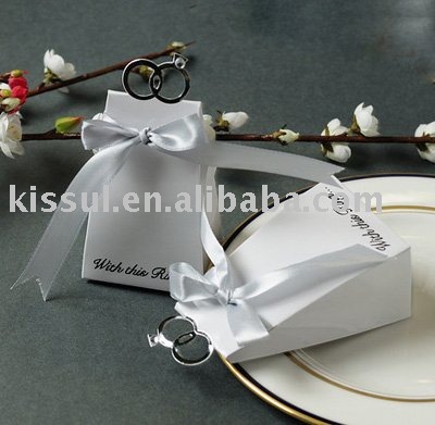 Elegant Wedding Favors on Wedding Boxes Favor Boxes 85pcs Lot Fb9823  With This Ring  Elegant