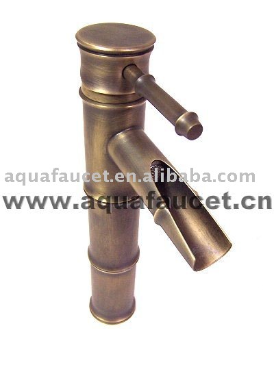 Antique Bathroom Faucets on Two Handle Antique Bronze Brass Widespread Bathroom Vessel Sink Faucet