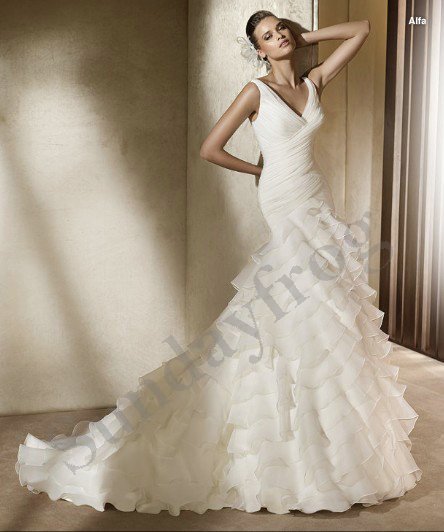 Freeshipping Best Selling Custom Made Plunging Neckline Organza ALine Gown 