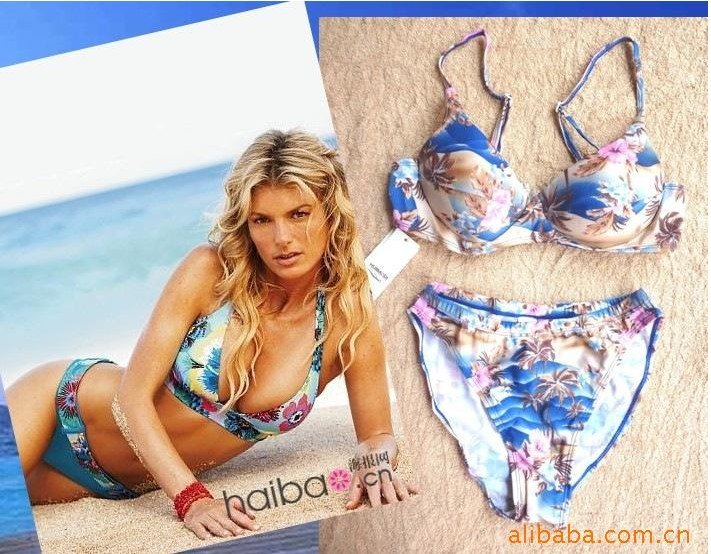 Wholesale2011 Show sexy beach bikini model Erotic gather bikini blue sea