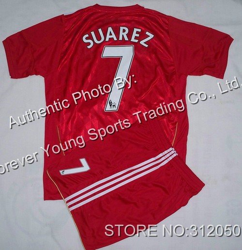 suarez in liverpool shirt. Luis Suarez Liverpool Home