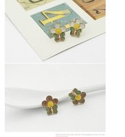 100% Genuine 18k Solid Yellow Gold Earrings,Natural Diamond Earrings.Fine jewelry,Free shipping!!!1698-2-12(China (Mainland))