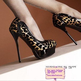 img.alibaba.com/wsphoto/v0/445873597/Shoes-Women-shoes-lady-shoes-sexy-shoes-high-heels-shoes-Free-shipping.jpg