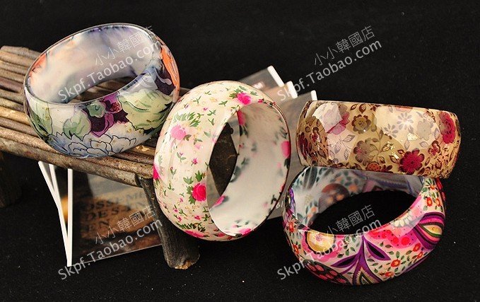 ACRYLIC BRACELETS WHOLESALE -- COLORFUL ACRYLIC BRACELETS IN ACRYLIC BRACELETS WHOLESALE -- COLORFUL ACRYLIC BRACELETS IN